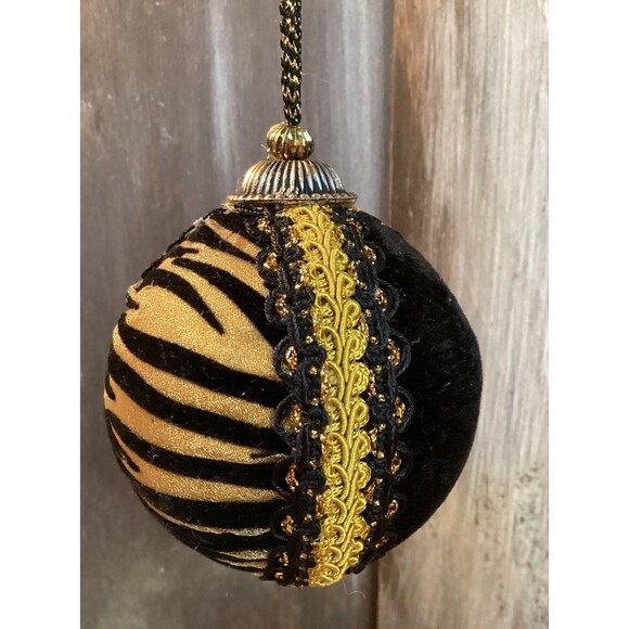 Hand Made Pins Beads Sequin Christmas Ornaments 1970's Black Gold Blue Red White - Picture 8 of 13